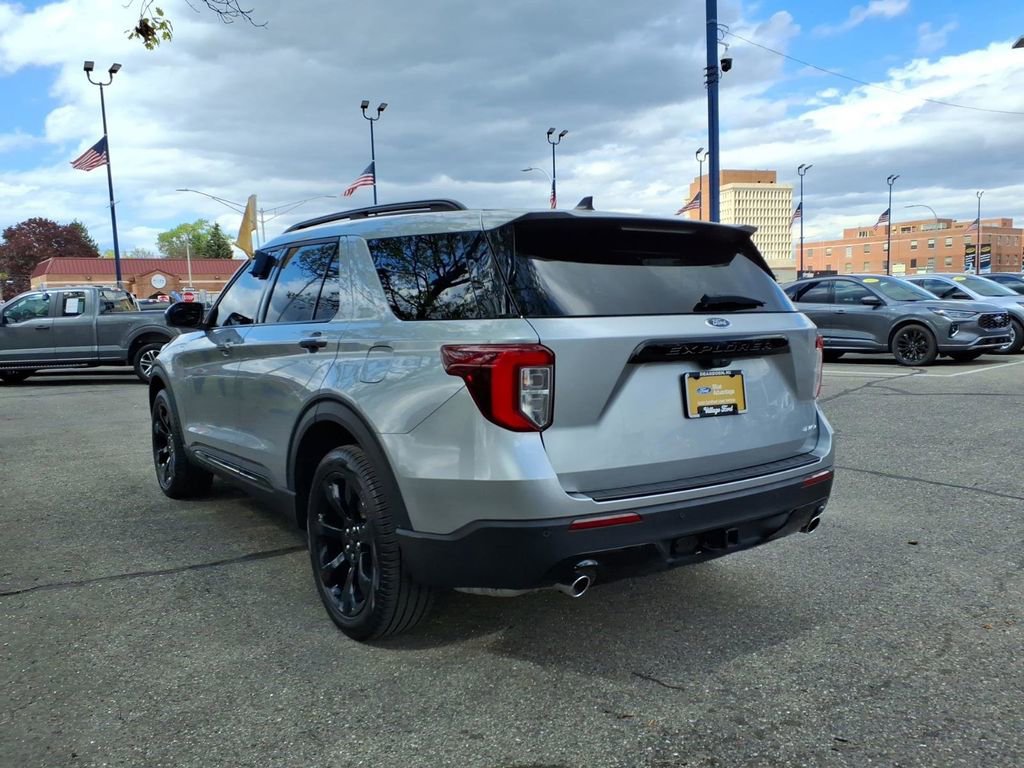 Certified 2024 Ford Explorer ST-Line w/ Class IV Trailer Tow Package AWD/4WD image 8