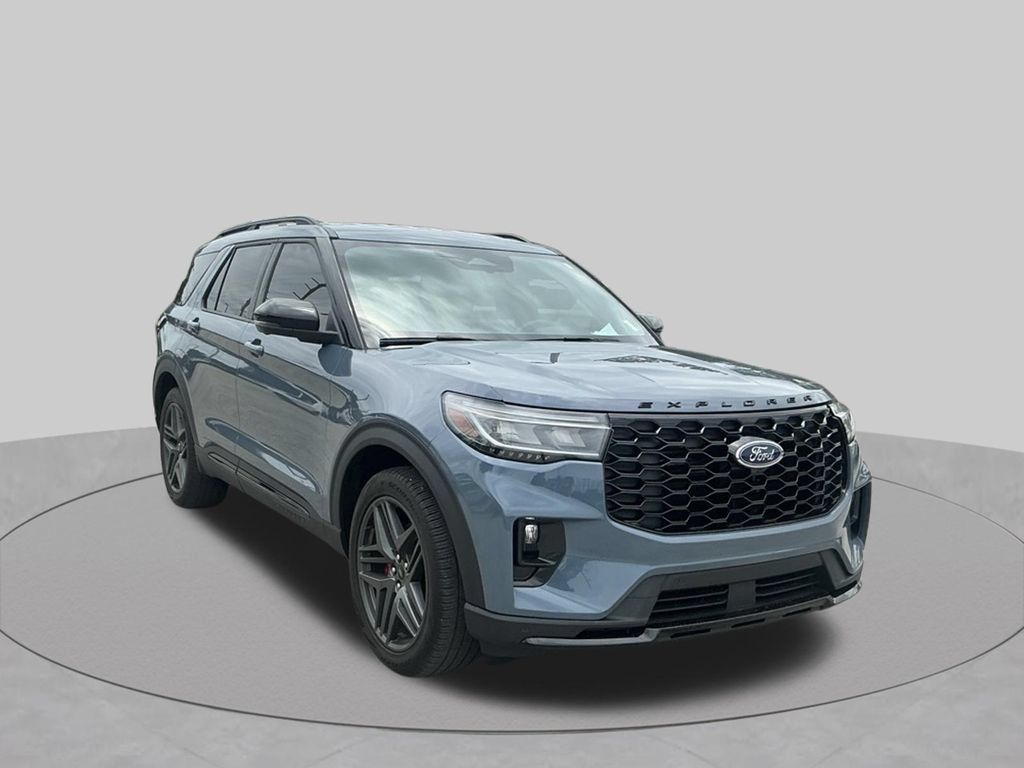 Certified 2025 Ford Explorer ST RWD image 20