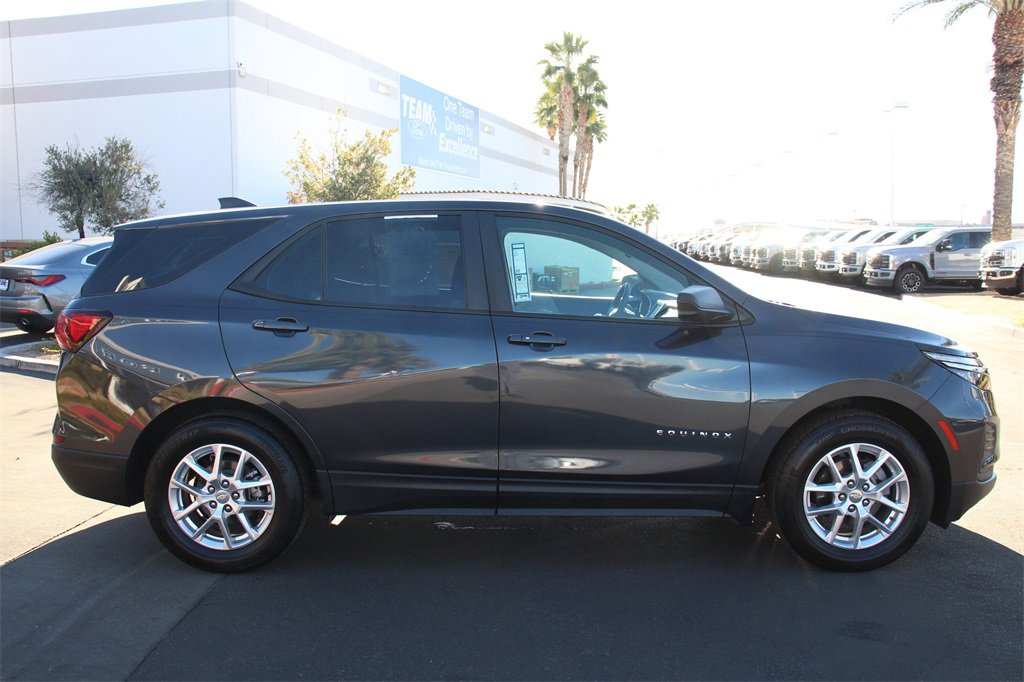 Used 2022 Chevrolet Equinox LS image 10