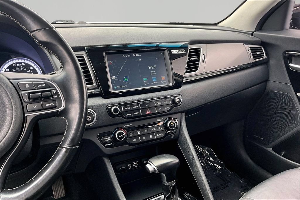 Used 2017 Kia Niro FWD image 6