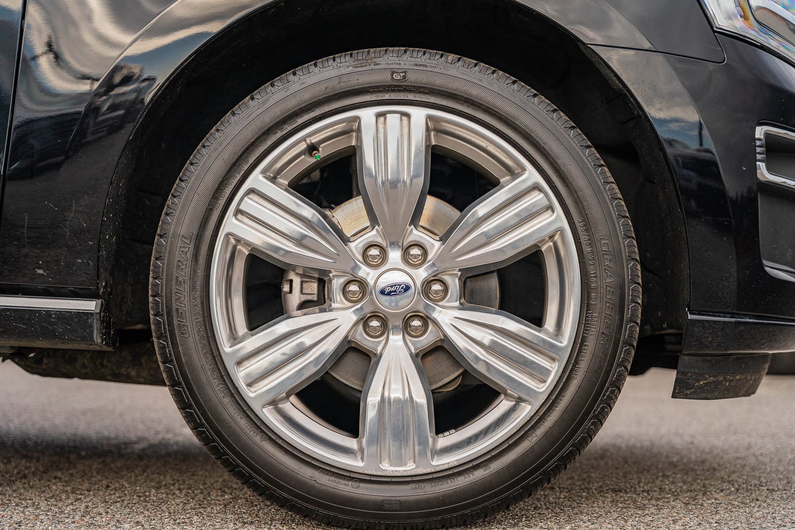 Certified 2023 Ford Expedition Platinum image 10