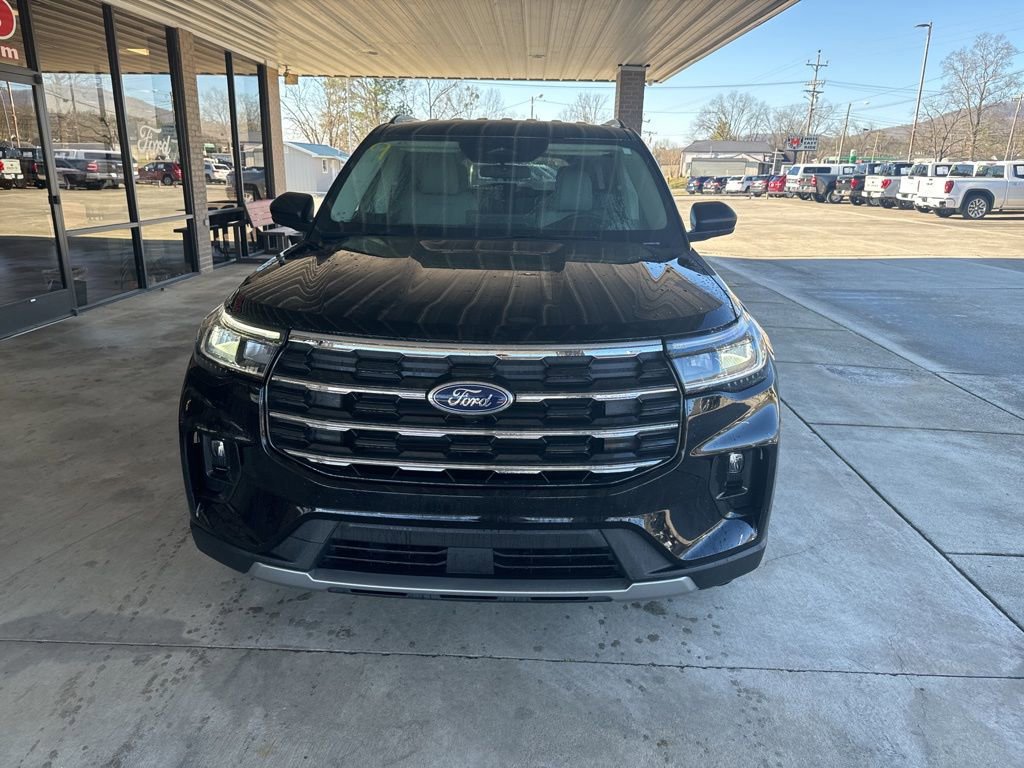 Certified 2025 Ford Explorer Active w/ Active Comfort Package image 7