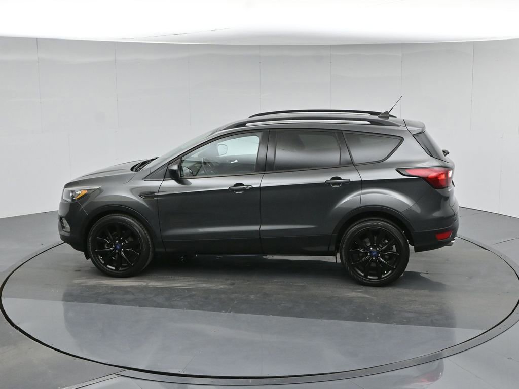 Certified 2019 Ford Escape SE image 27