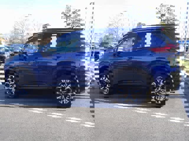 Used 2023 Nissan Rogue SV image 8