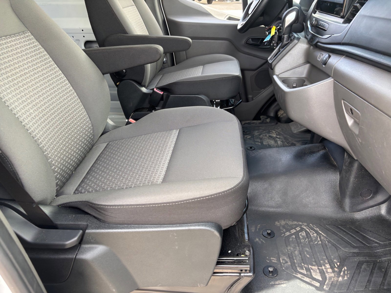 Certified 2025 Ford Transit 250 148 High Roof image 19