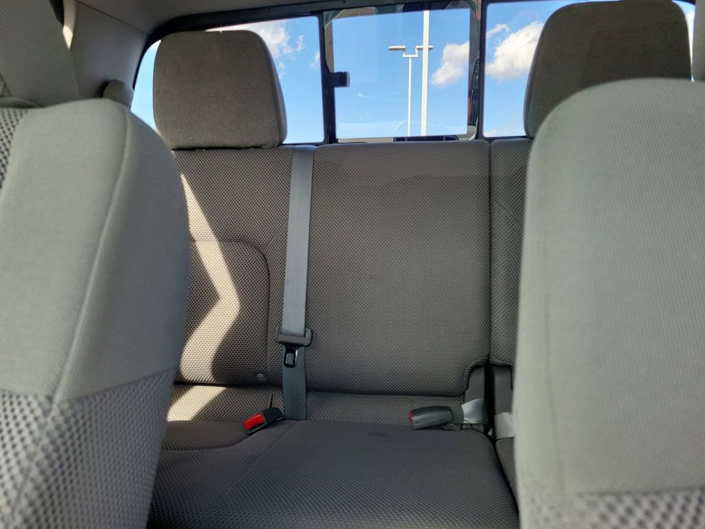 Used 2017 Nissan Frontier SV image 17