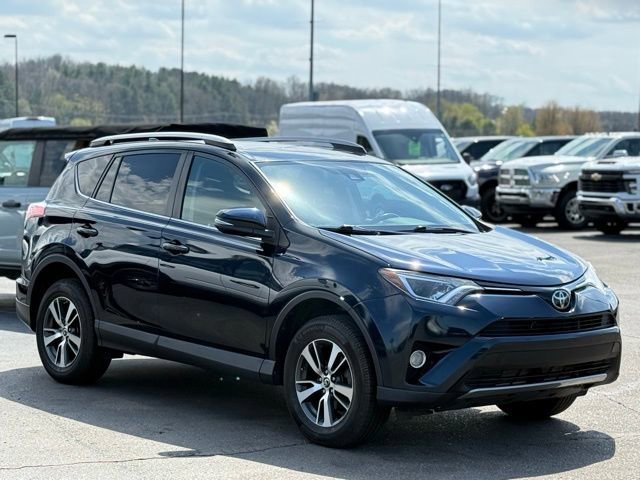 Used 2017 Toyota RAV4 XLE AWD/4WD image 11