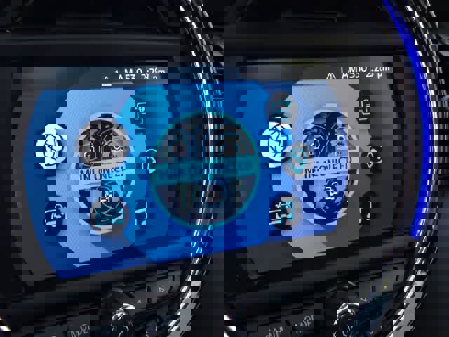 Used 2020 MINI Cooper 2-Door Hardtop image 25