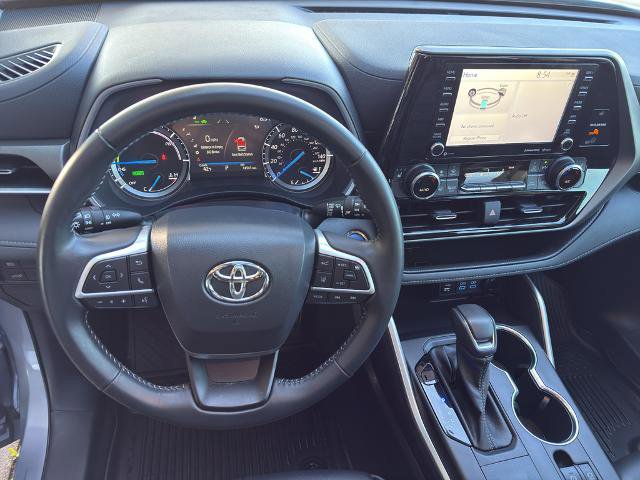 Used 2022 Toyota Highlander XLE image 17