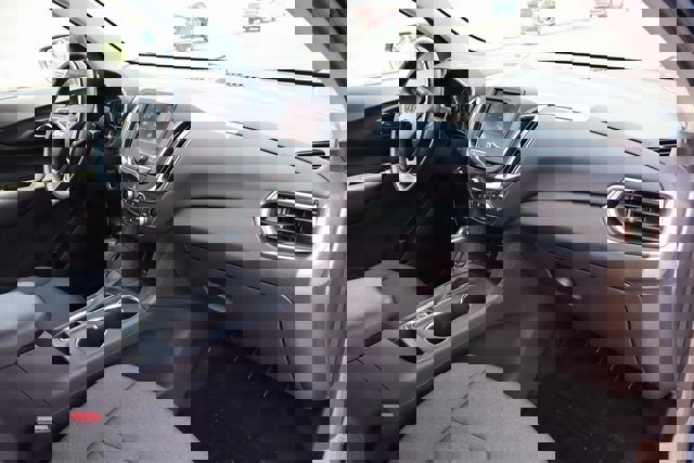 Used 2021 Chevrolet Equinox LT image 34