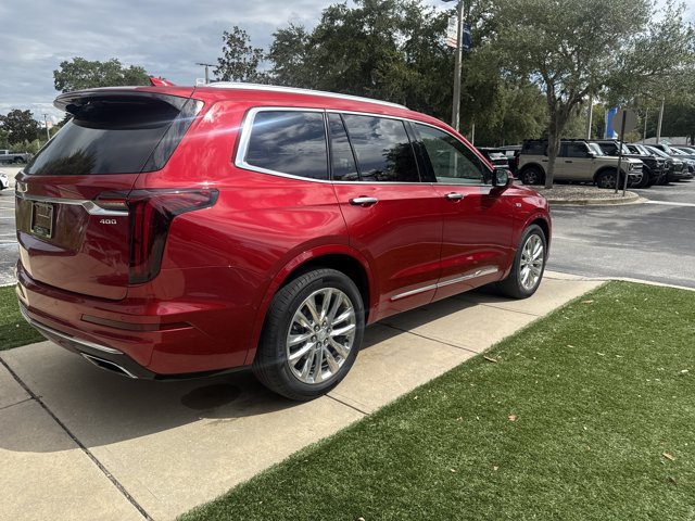 Used 2021 Cadillac XT6 Premium Luxury FWD image 3