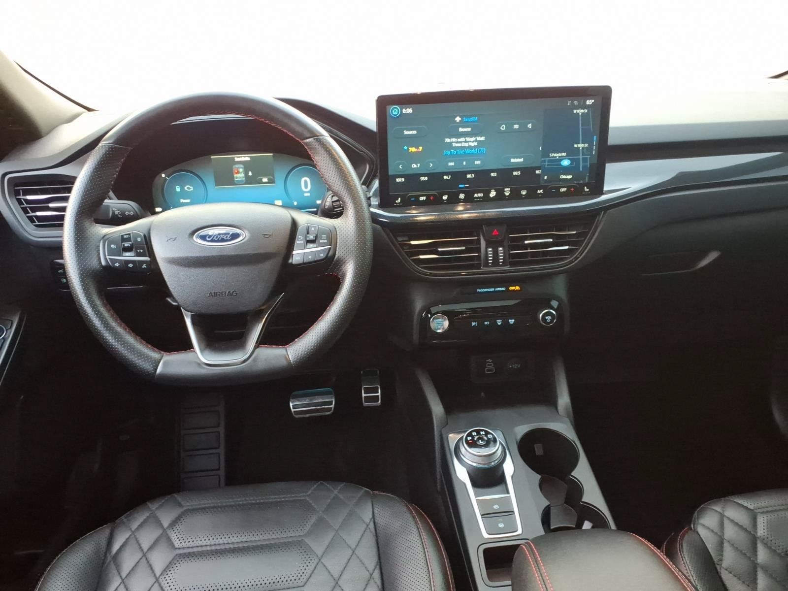 Certified 2024 Ford Escape ST-Line Elite w/ Premium Technology Package AWD/4WD image 15