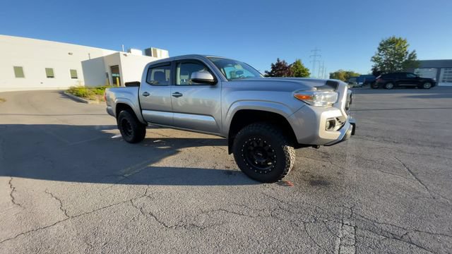 Used 2021 Toyota Tacoma SR AWD/4WD image 2