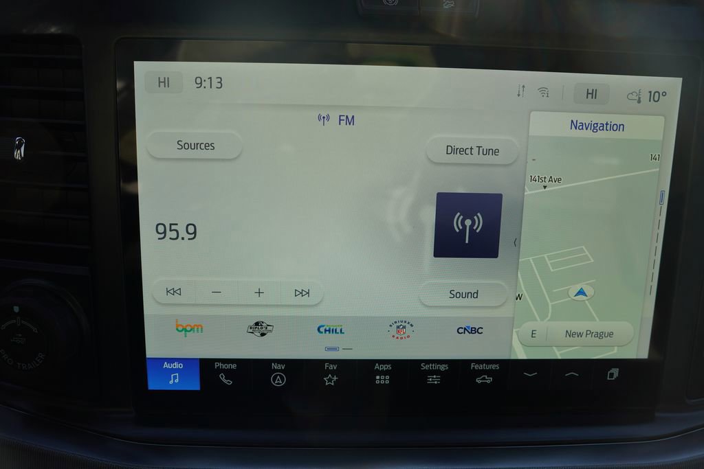 Certified 2025 Ford F450 Platinum w/ FX4 Off-Road Package image 29