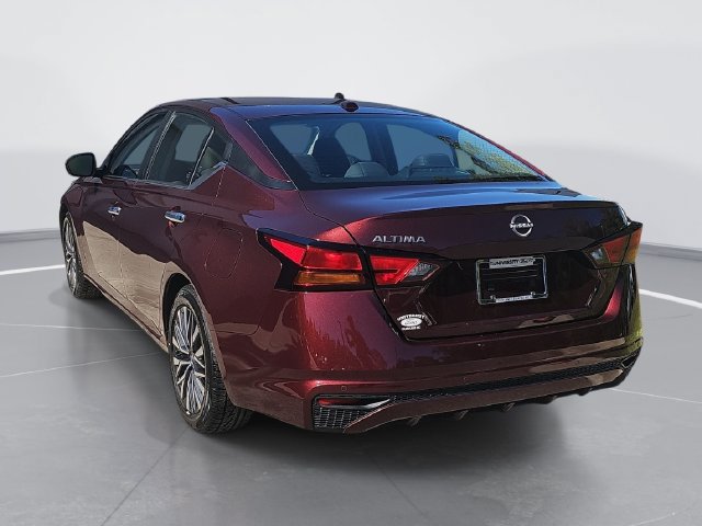 Used 2025 Nissan Altima 2.5 SV FWD image 5