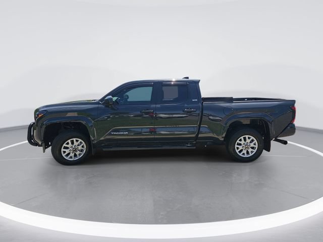Used 2024 Toyota Tacoma SR5 AWD/4WD image 2
