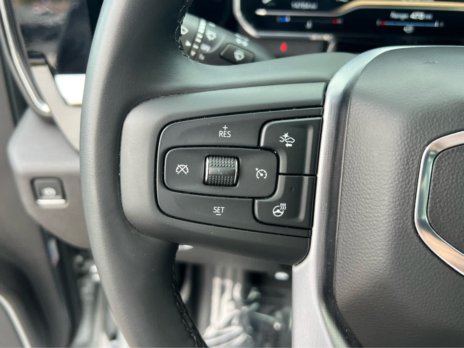 Used 2025 GMC Sierra 3500 SLT AWD/4WD image 31