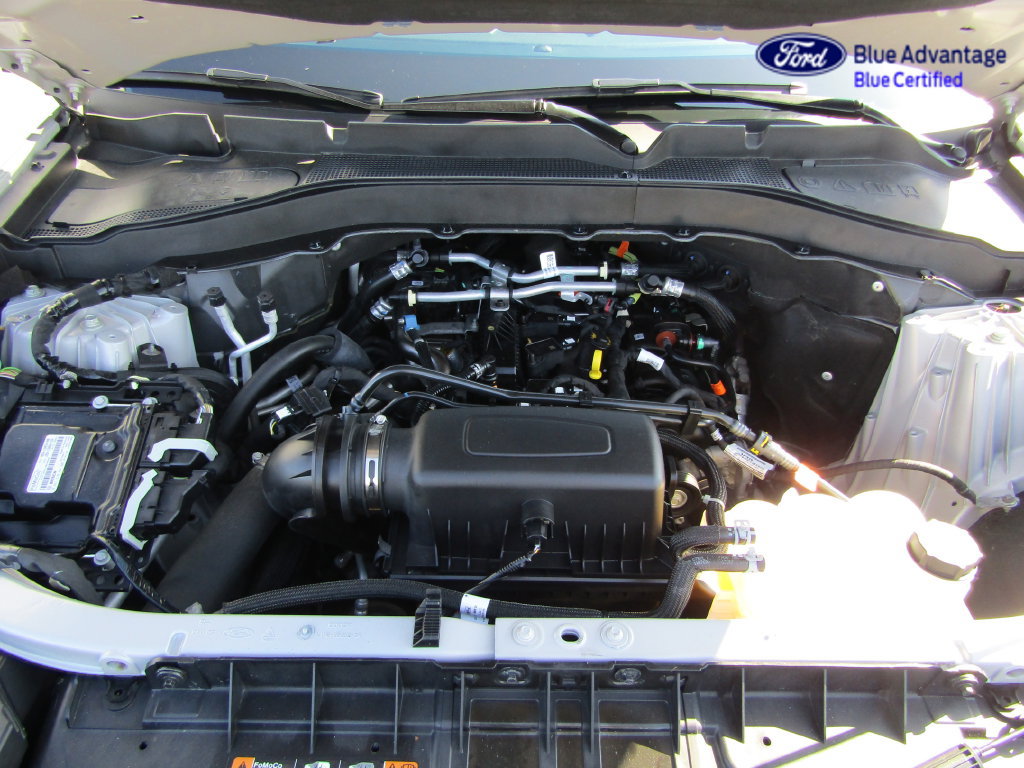 Certified 2024 Ford Explorer XLT w/ Equipment Group 202A AWD/4WD image 11
