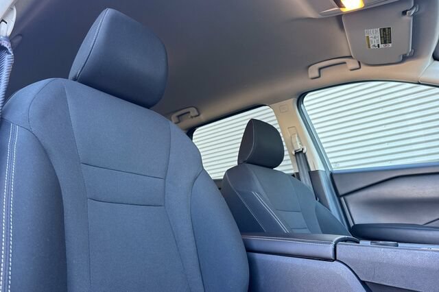 Used 2024 Nissan Rogue S AWD/4WD image 17