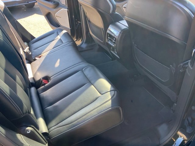 Used 2022 Jeep Grand Cherokee Overland w/ Luxury Tech Group IV image 13