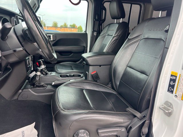 Used 2023 Jeep Wrangler Unlimited Sahara w/ Cold Weather Group AWD/4WD image 20