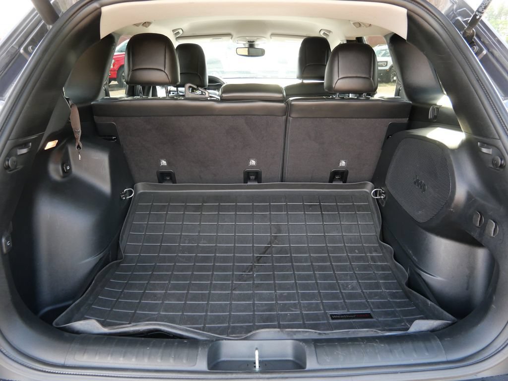 Used 2020 Jeep Cherokee Limited AWD/4WD image 9
