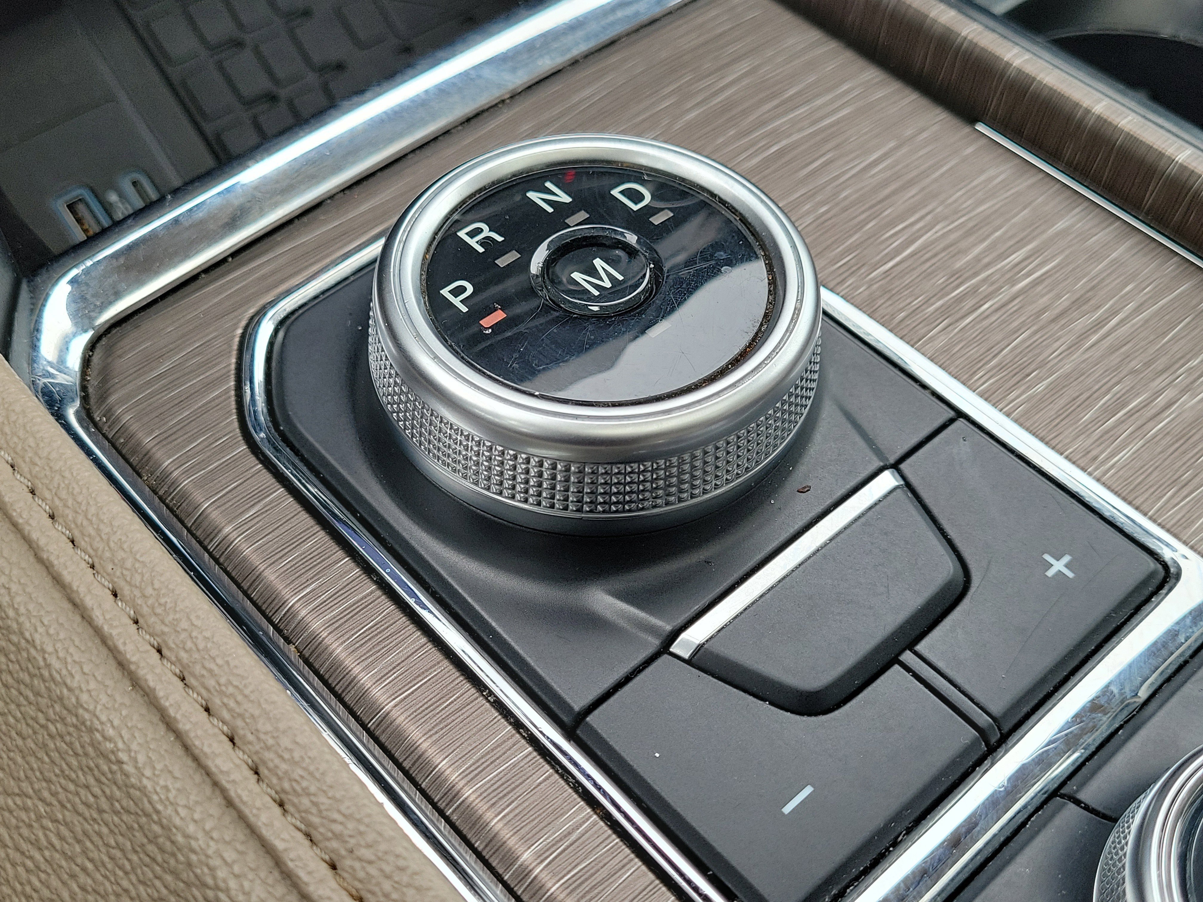 Certified 2024 Ford Expedition Limited image 33