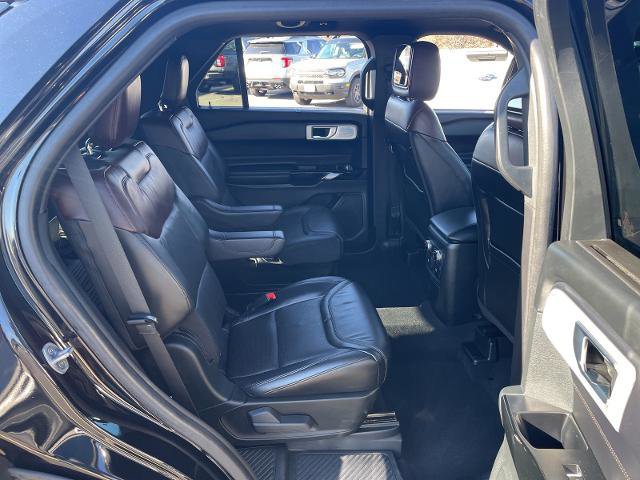 Certified 2022 Ford Explorer Platinum w/ Equipment Group 601A image 37