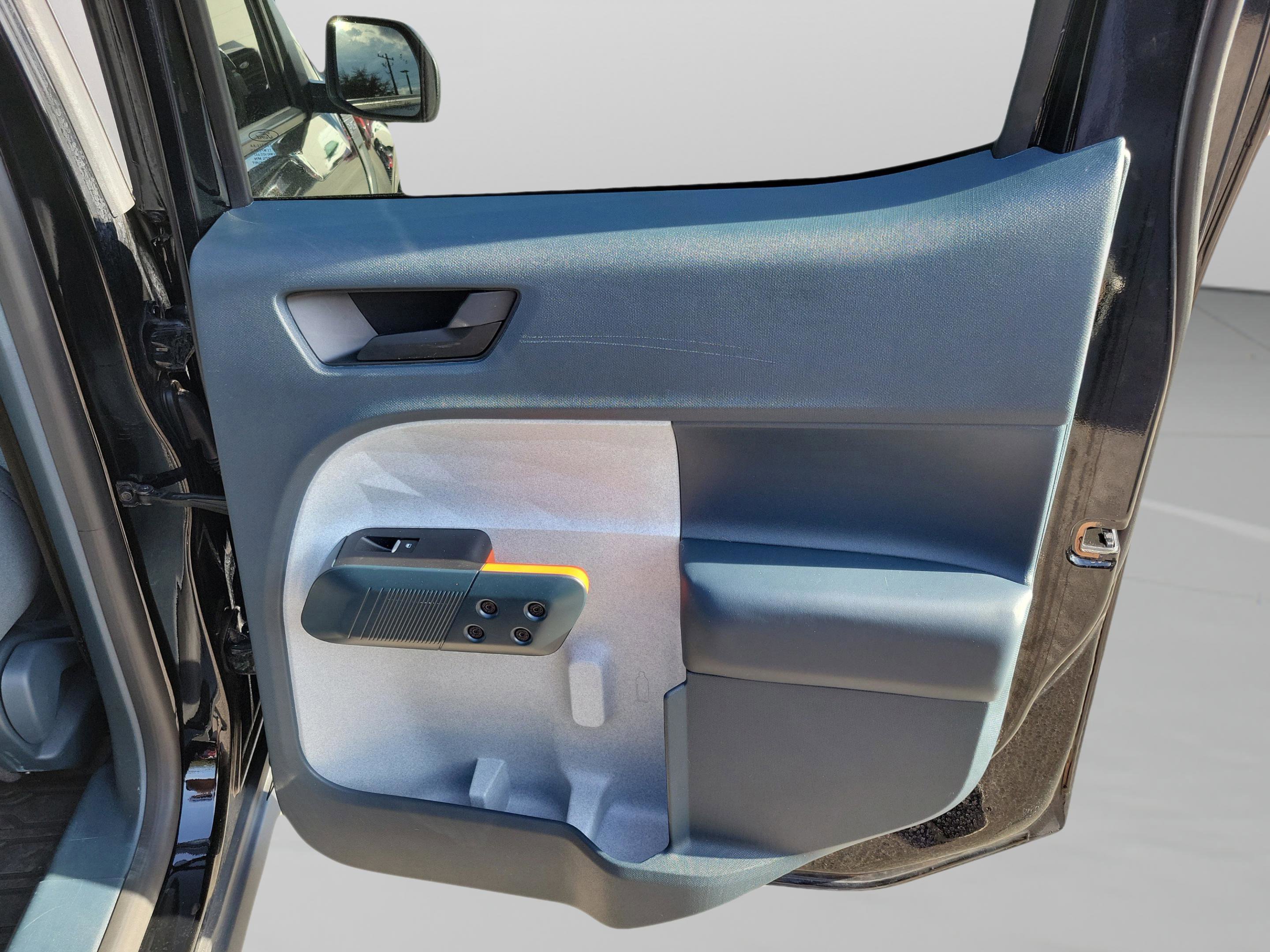 Certified 2024 Ford Maverick XLT w/ XLT Luxury Package image 29