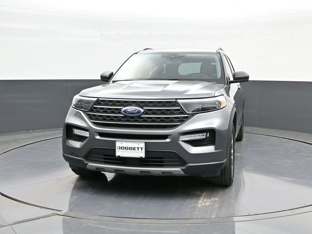 Certified 2021 Ford Explorer XLT w/ Equipment Group 202A image 28