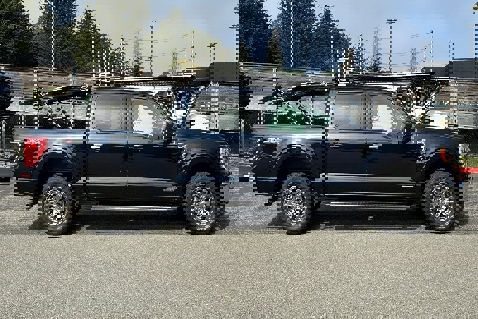 Certified 2021 Ford F150 XLT w/ Equipment Group 302A High image 3