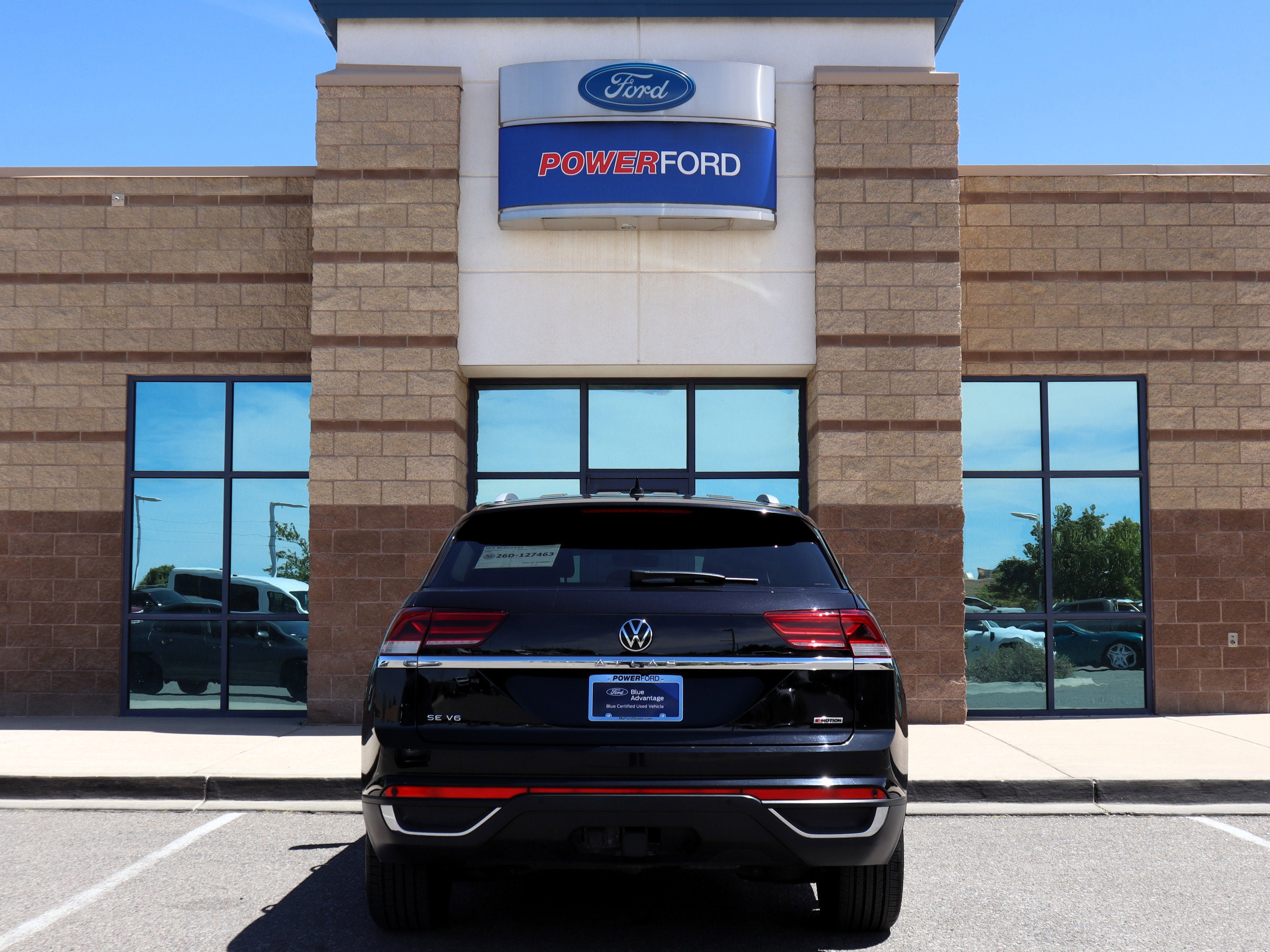 Used 2022 Volkswagen Atlas Cross Sport SE AWD/4WD image 4