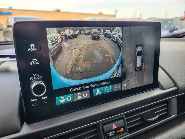 Used 2025 Honda Pilot TrailSport image 20