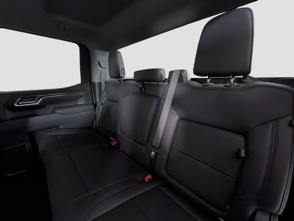 Used 2025 Chevrolet Silverado 1500 LTZ AWD/4WD image 26