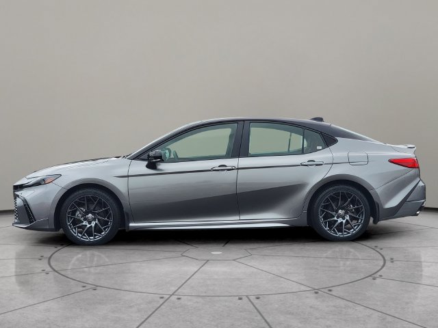 Used 2025 Toyota Camry XSE AWD/4WD image 8