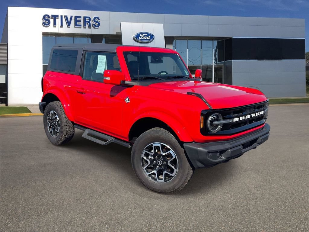 Certified 2023 Ford Bronco Outer Banks AWD/4WD image 1