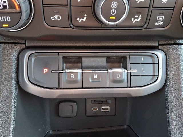 Used 2022 GMC Acadia AT4 w/ Technology Package image 15