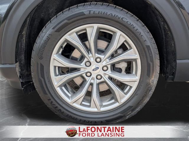Certified 2022 Ford Explorer XLT w/ Equipment Group 202A AWD/4WD image 34