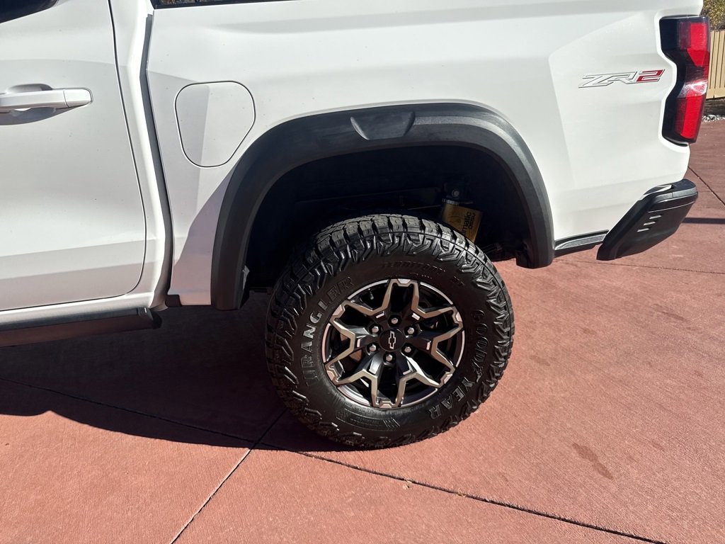 Used 2023 Chevrolet Colorado ZR2 w/ ZR2 Convenience Package III image 31
