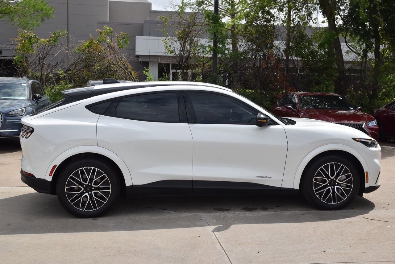 Certified 2025 Ford Mustang Mach-E Premium image 10