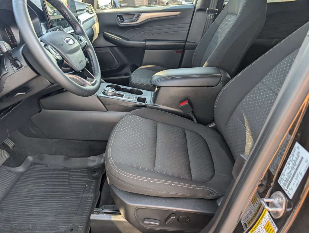 Certified 2023 Ford Escape Active w/ Tech Pack #1 AWD/4WD image 13