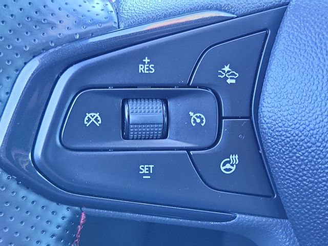 Used 2024 Chevrolet Trax RS FWD image 8