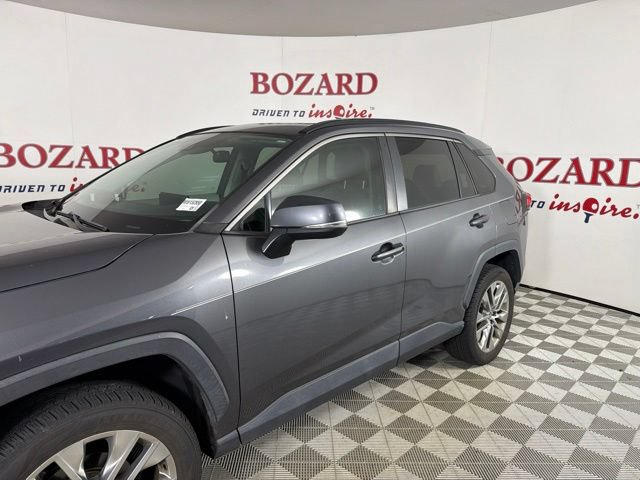 Used 2021 Toyota RAV4 XLE Premium FWD image 7