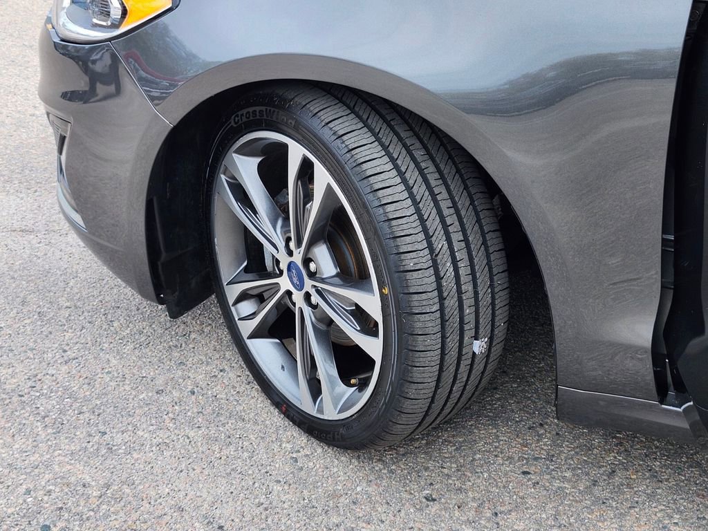 Certified 2020 Ford Fusion Titanium AWD/4WD image 32