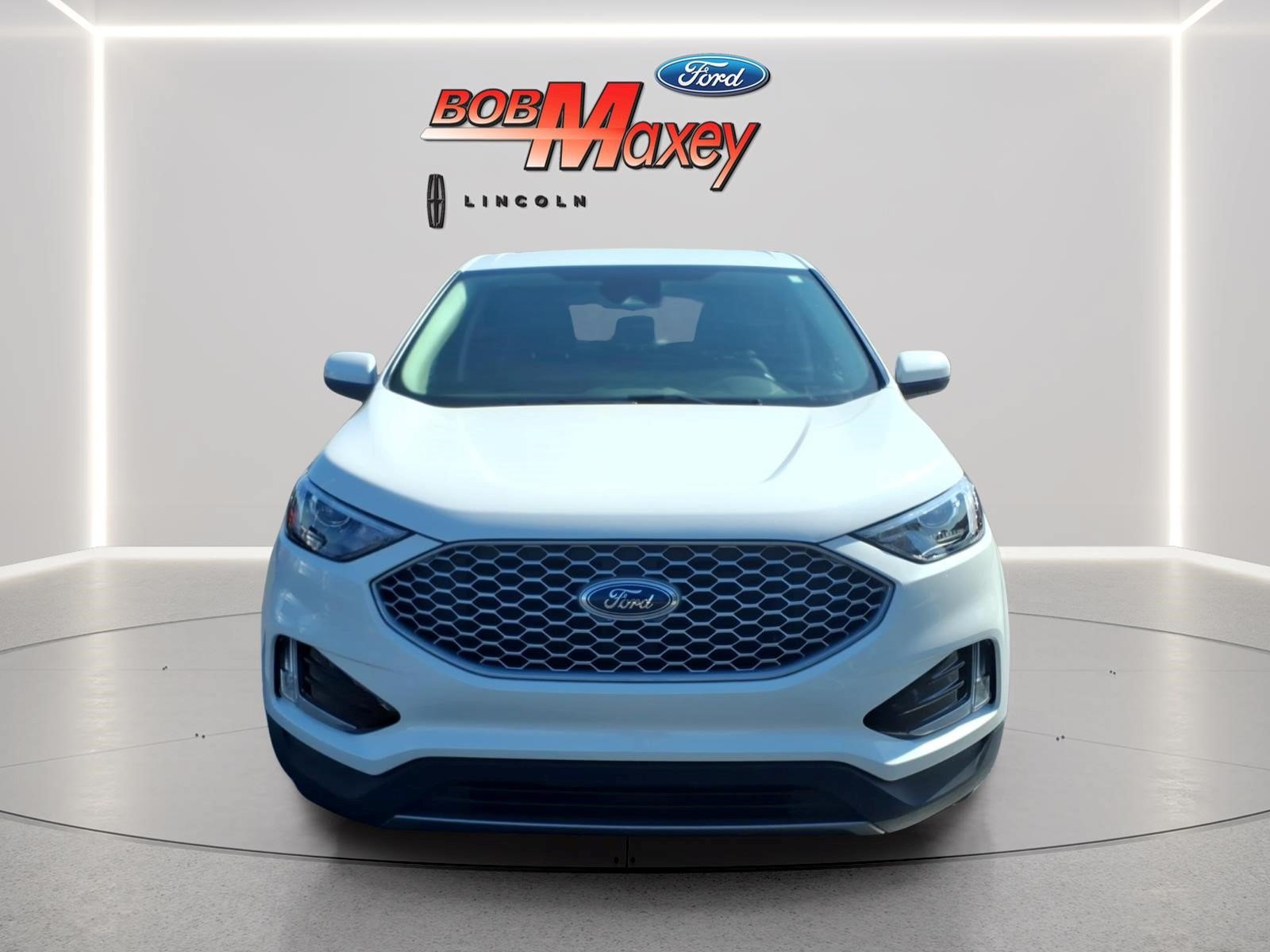 Certified 2023 Ford Edge SEL w/ Convenience Package AWD/4WD image 2