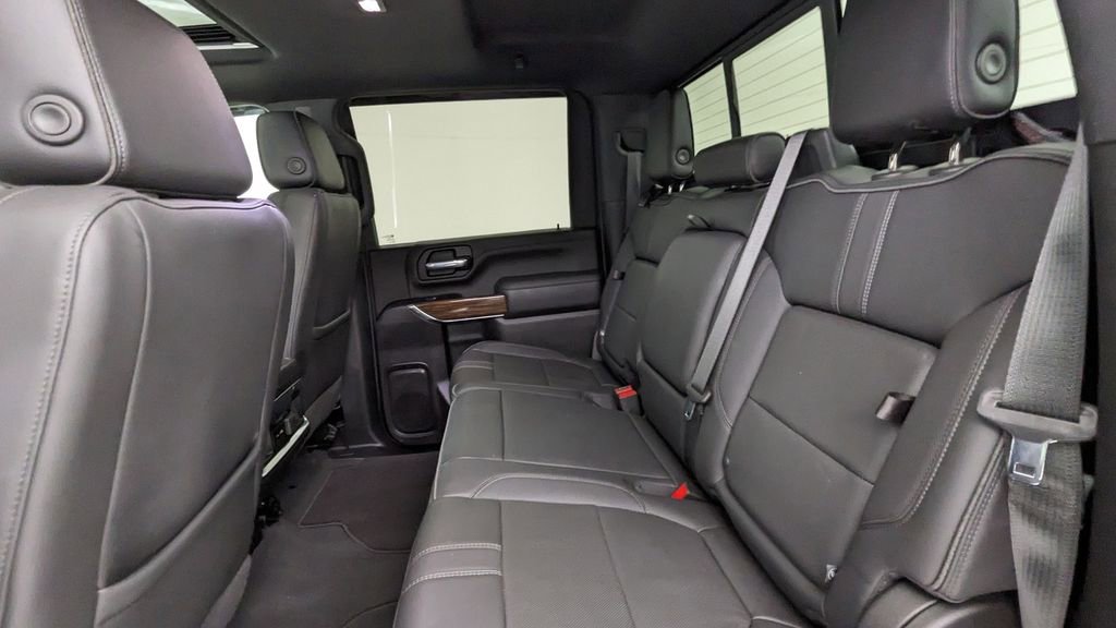 Used 2022 Chevrolet Silverado 3500 High Country image 37