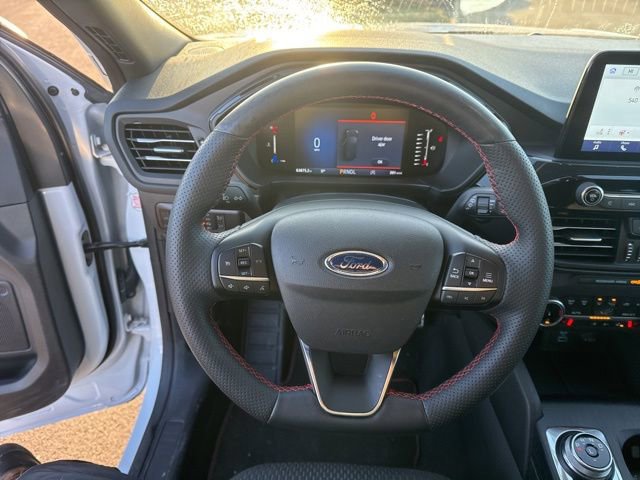 Certified 2023 Ford Escape ST-Line image 13