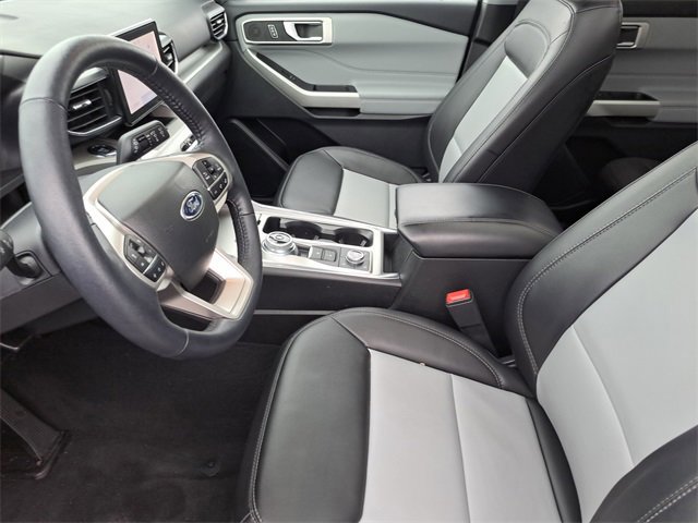 Certified 2023 Ford Explorer XLT w/ Equipment Group 202A image 25