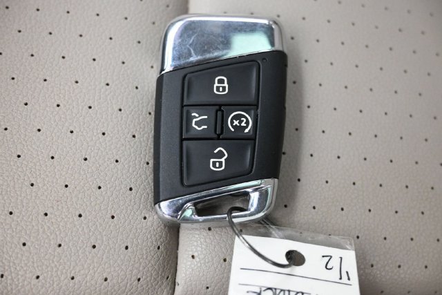 Used 2023 Volkswagen Atlas SE w/ Panoramic Sunroof Package FWD image 25