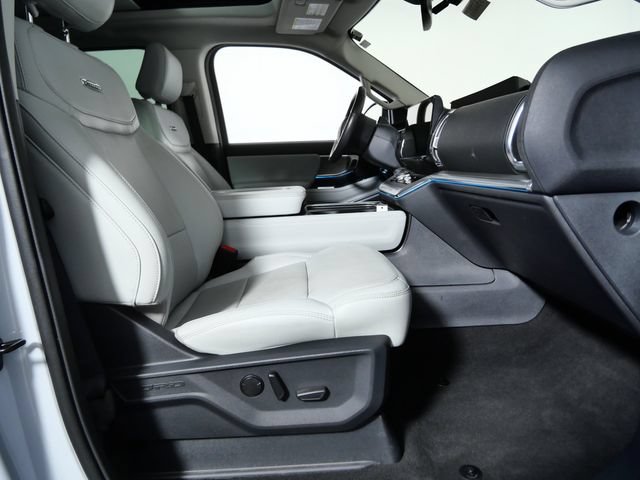 Certified 2025 Ford Expedition Max Platinum AWD/4WD image 10
